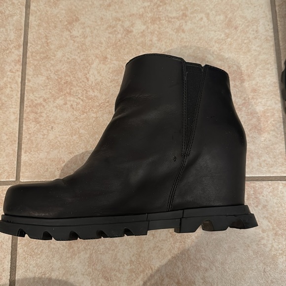 SOREL wedge boots black leather size 7 - Picture 2 of 5